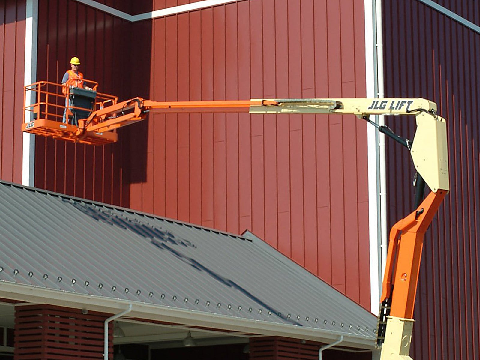 jlg 600aj articulating boom lift application