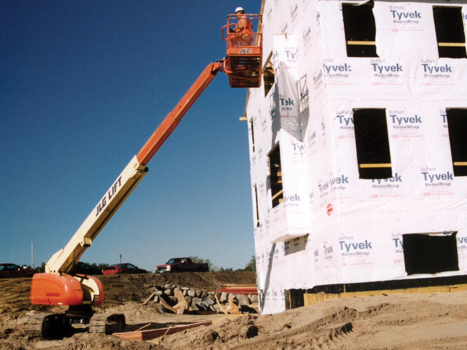 jlg 600sc telescopic crawler boom lift construction application