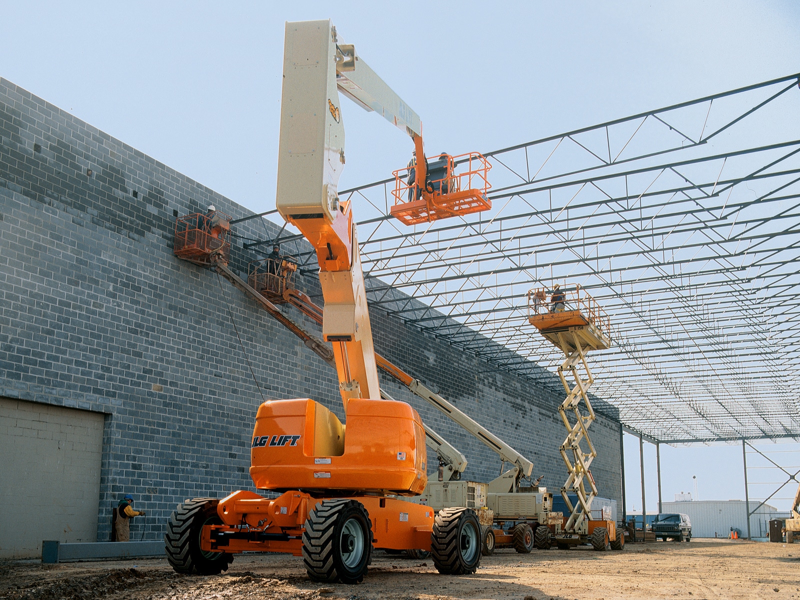 jlg 800a articulating boom lift application