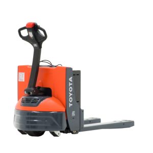 Electric-Walkie-Pallet-Jack_Studio_30-scaled