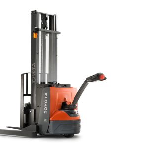 Walkie-Stacker_Studio_42-scaled