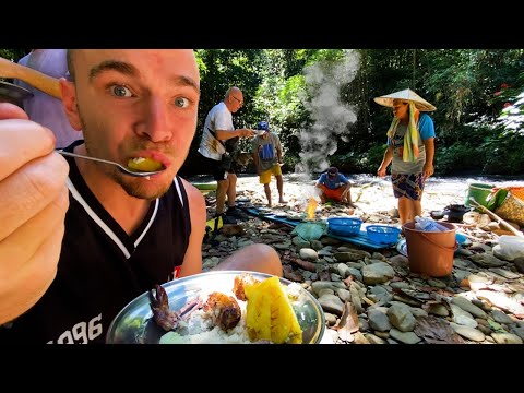 Amazing WILD jungle food with Iban family in Borneo 