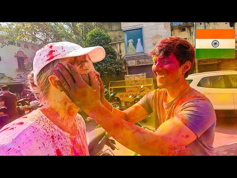 Australian plays HOLI with locals in INDIA  (Holi in Old Delhi 2023)