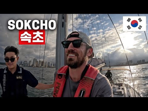 Exploring Sokcho - First Impressions  (Bike Touring Korea #34)