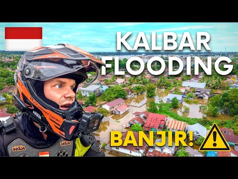 FLOODING in West Kalimantan on a Motorcycle (1000km Journey)