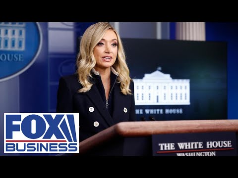 Kayleigh McEnany holds a press briefing at White House | 9/22/20