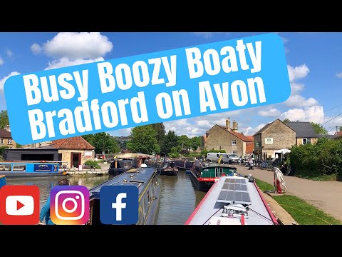 Narrowboat cruise to Bradford on Avon on the Kennet and Avon Canal